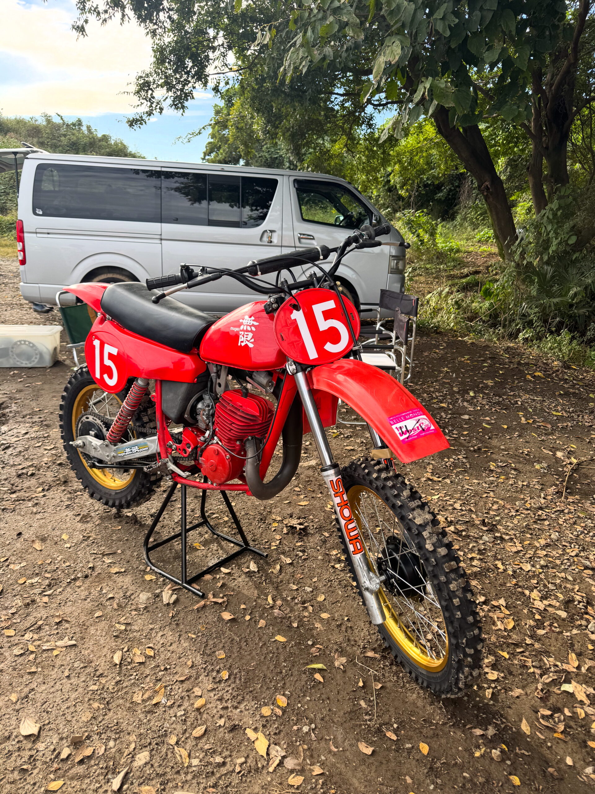 チキチキレース